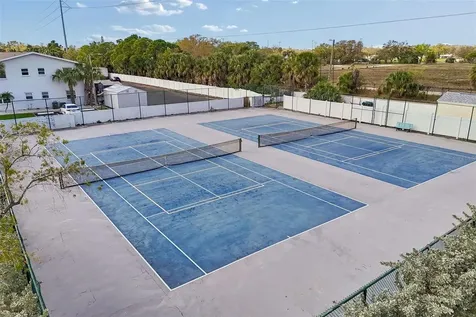 6915 Stones Throw Circle N St Petersburg FL 33710