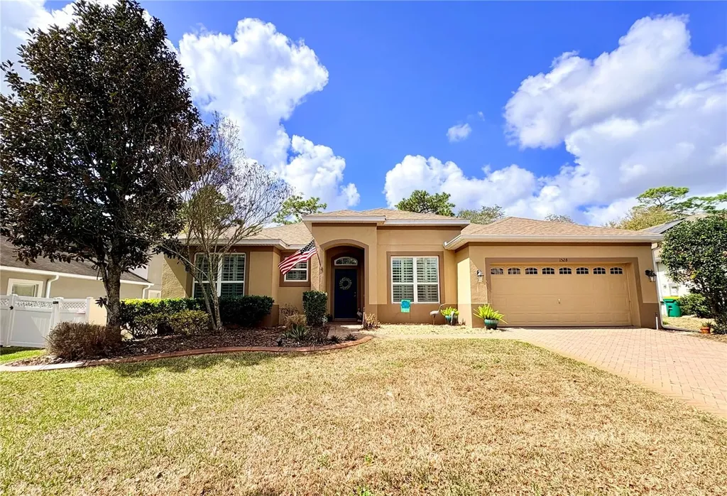 1528 Blue Grass Boulevard Deland FL 32724