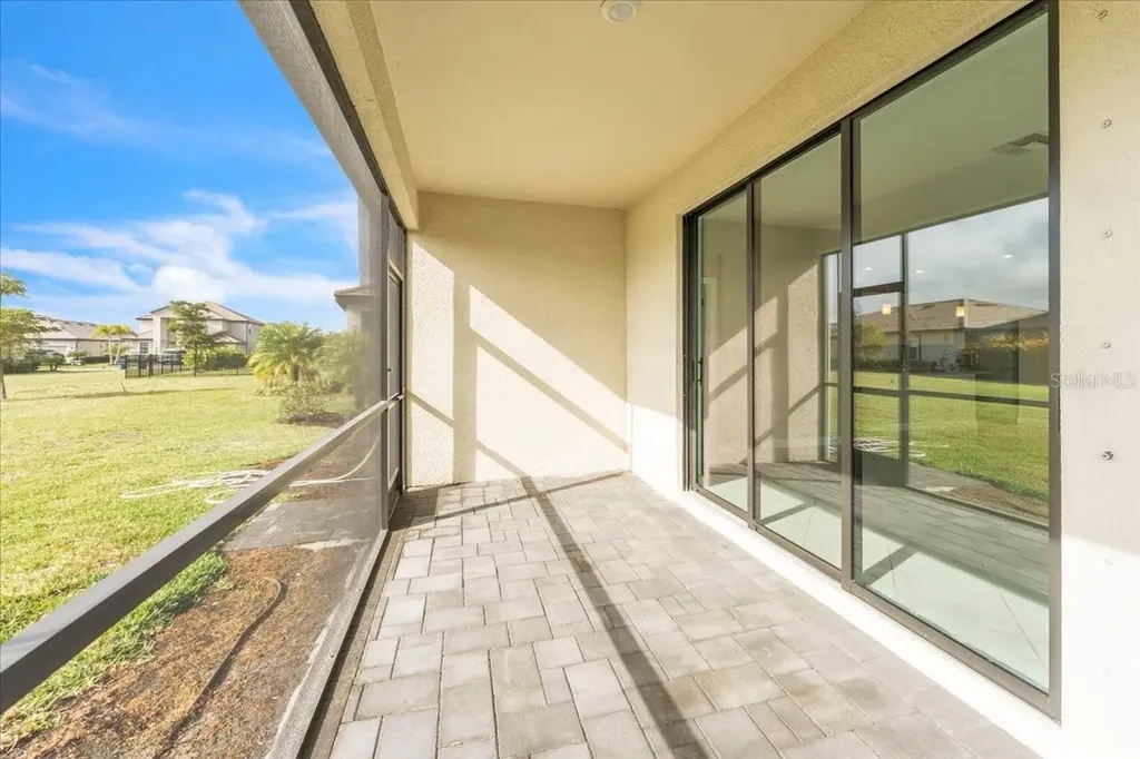 5157 Coral Reef Way Bradenton FL 34211