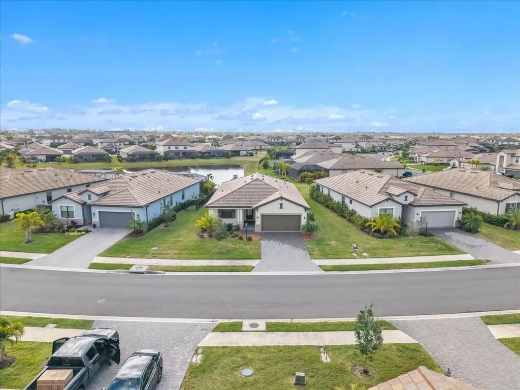 5157 Coral Reef Way Bradenton FL 34211