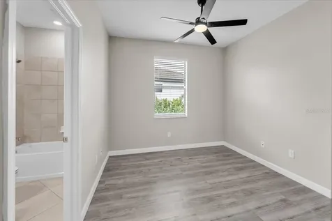 5157 Coral Reef Way Bradenton FL 34211