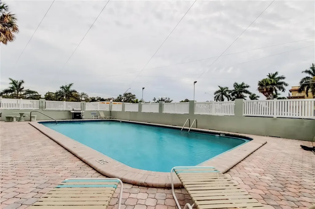 7321 Central Avenue St Petersburg FL 33710