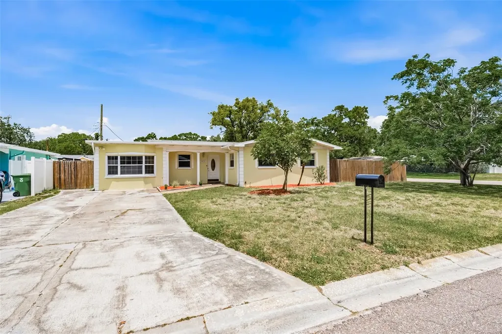 4711 W Beaumont Street Tampa FL 33611