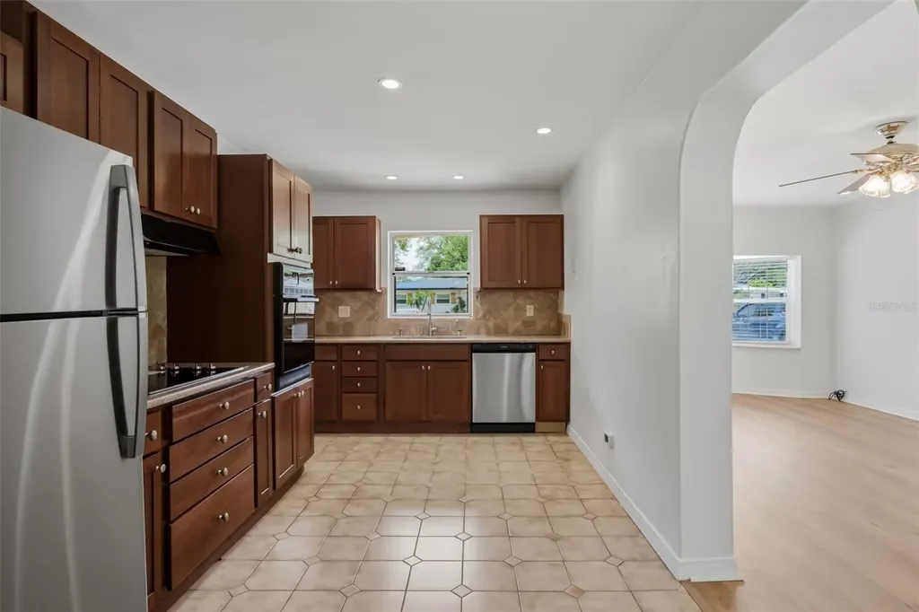 4711 W Beaumont Street Tampa FL 33611