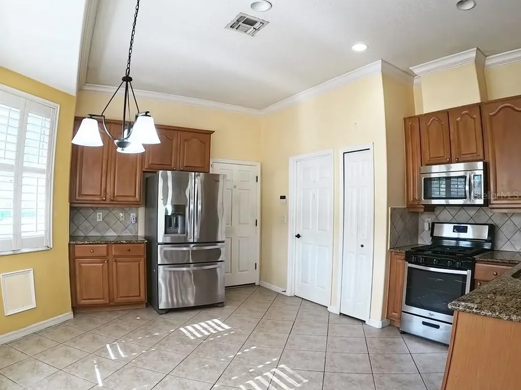 100 Flame Vine Way Groveland FL 34736