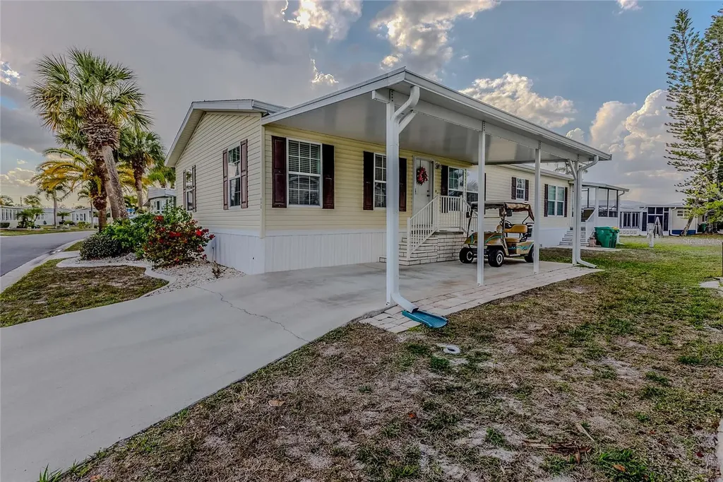 2100 Kings Highway Port Charlotte FL 33980