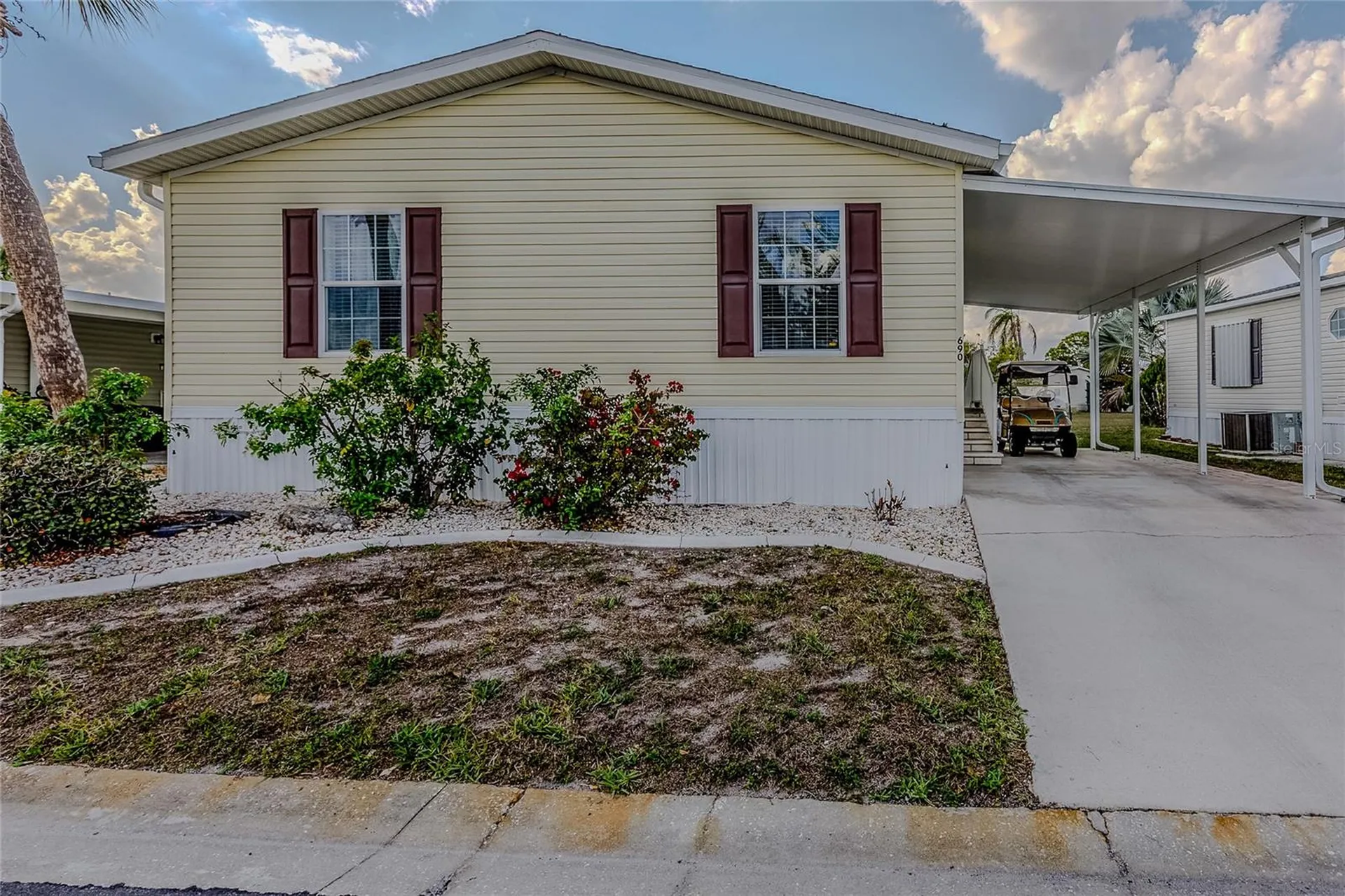 2100 Kings Highway Port Charlotte FL 33980