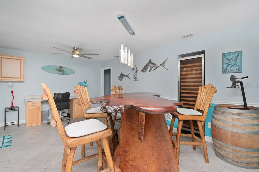 1250 Dinnerbell Lane E Dunedin FL 34698