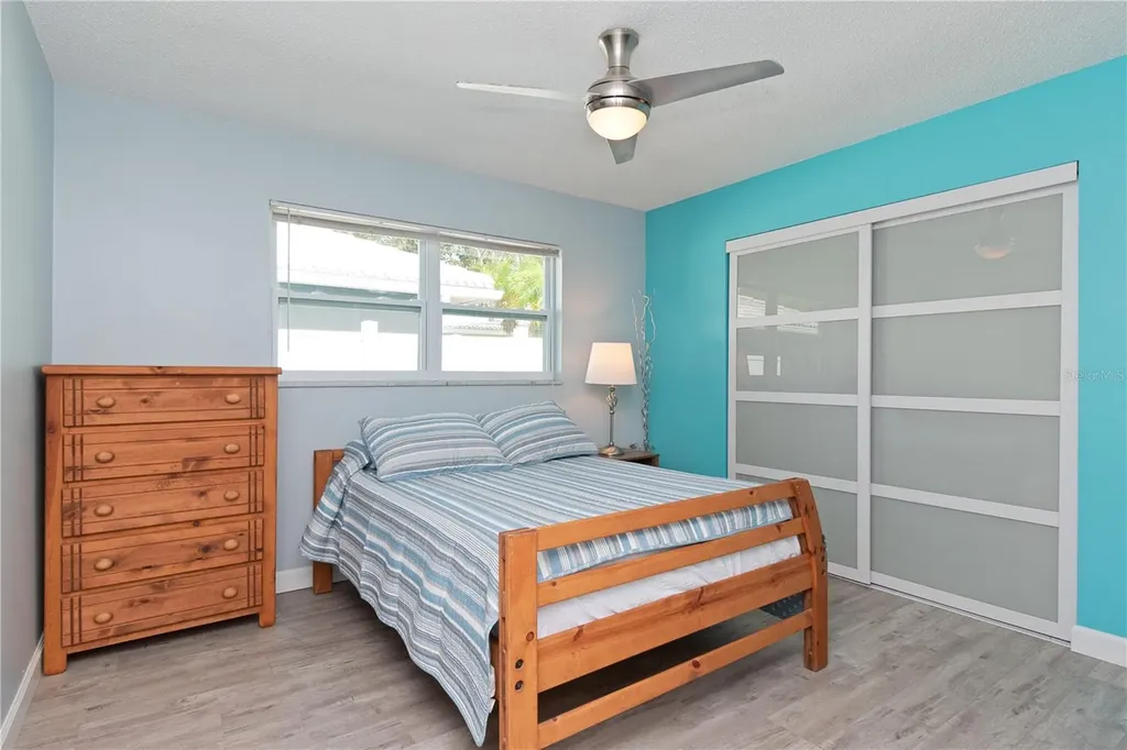 1250 Dinnerbell Lane E Dunedin FL 34698