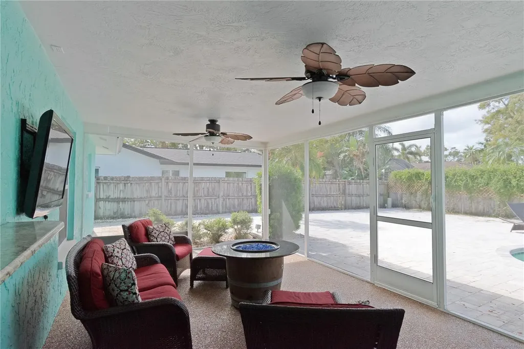 1250 Dinnerbell Lane E Dunedin FL 34698