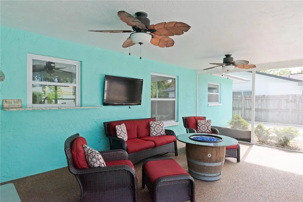 1250 Dinnerbell Lane E Dunedin FL 34698