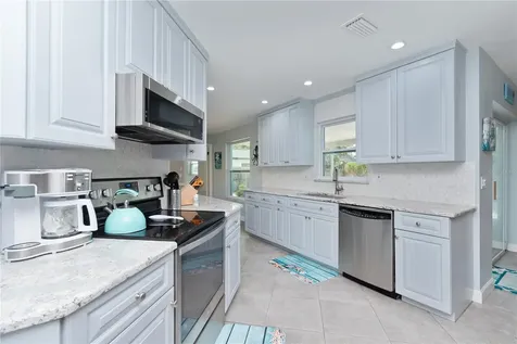 1250 Dinnerbell Lane E Dunedin FL 34698