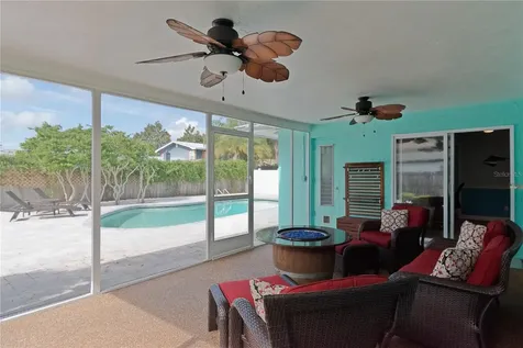1250 Dinnerbell Lane E Dunedin FL 34698