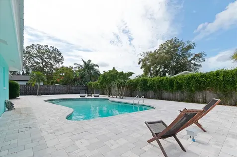 1250 Dinnerbell Lane E Dunedin FL 34698