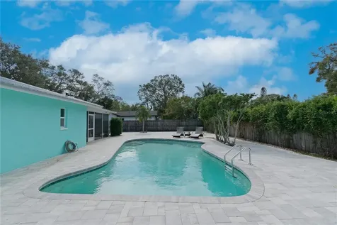 1250 Dinnerbell Lane E Dunedin FL 34698