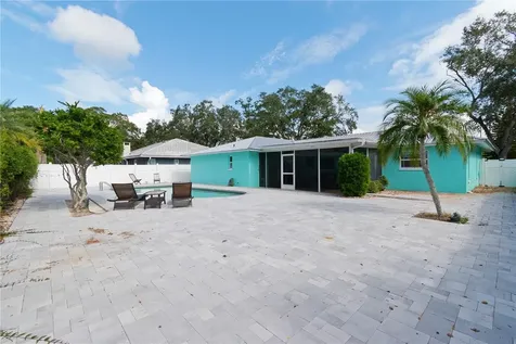 1250 Dinnerbell Lane E Dunedin FL 34698