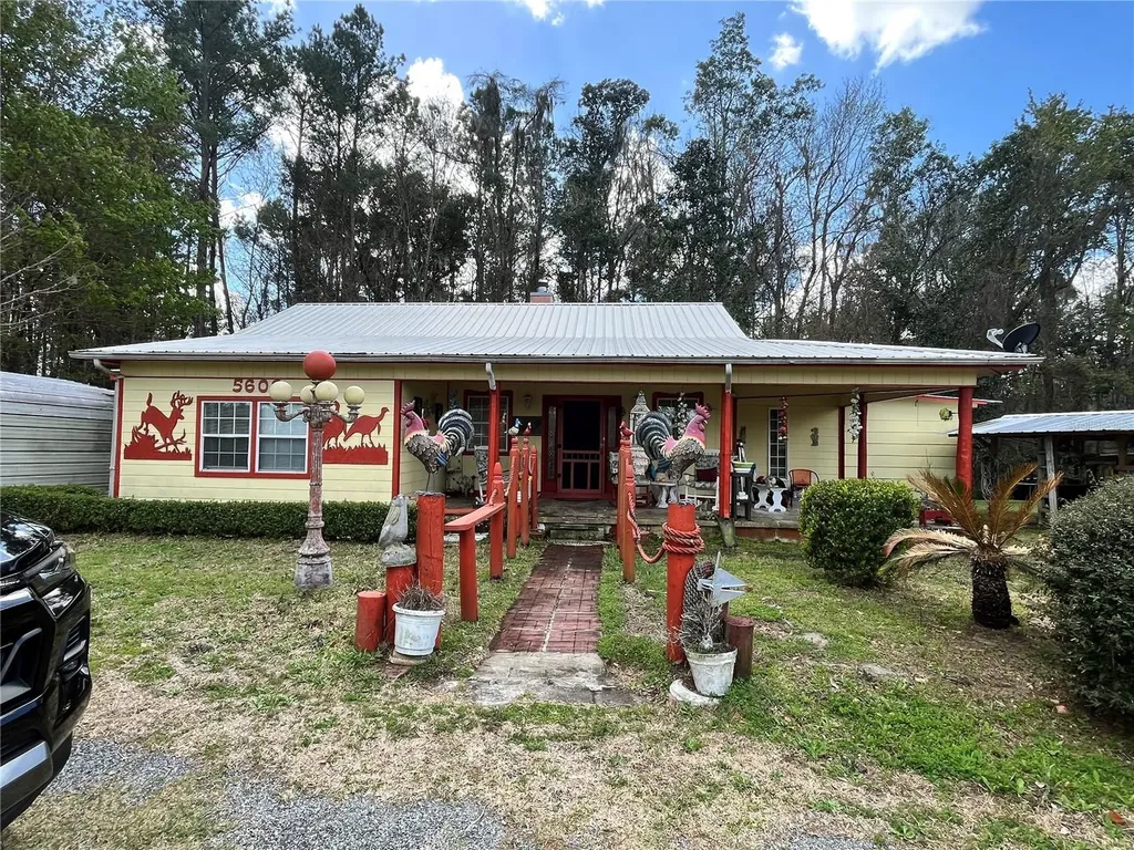 5608 W County Road 240 Lake Butler FL 32054