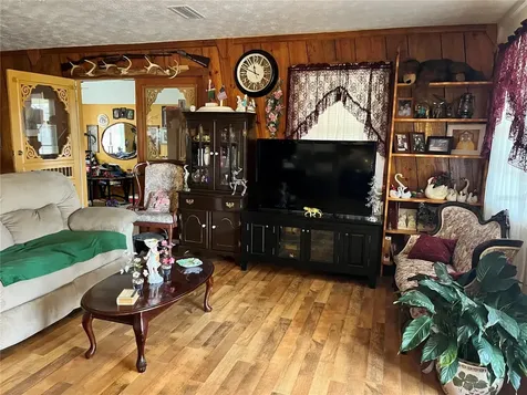 5608 W County Road 240 Lake Butler FL 32054