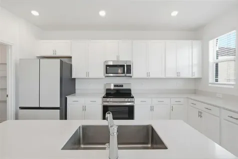 694 Peroni Avenue Debary FL 32713