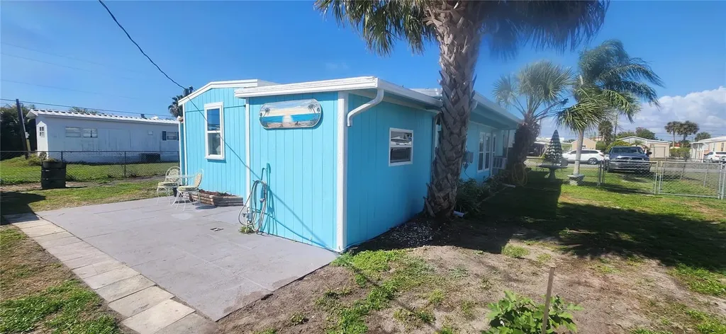 324 Calle Liana Englewood FL 34224