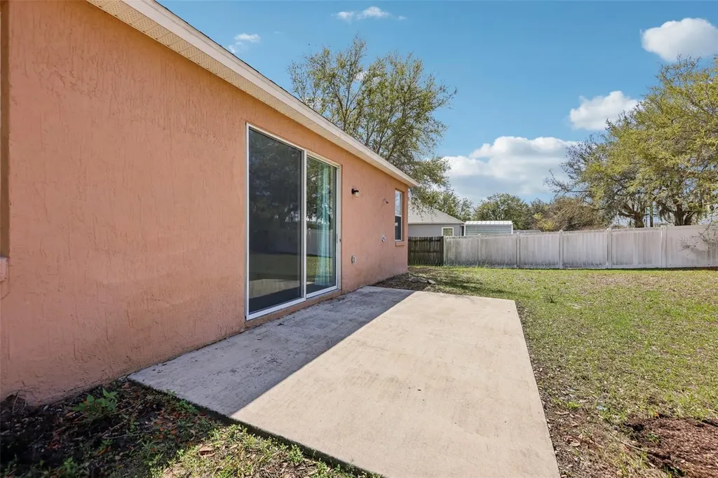 12829 Scout Court Grand Island FL 32735