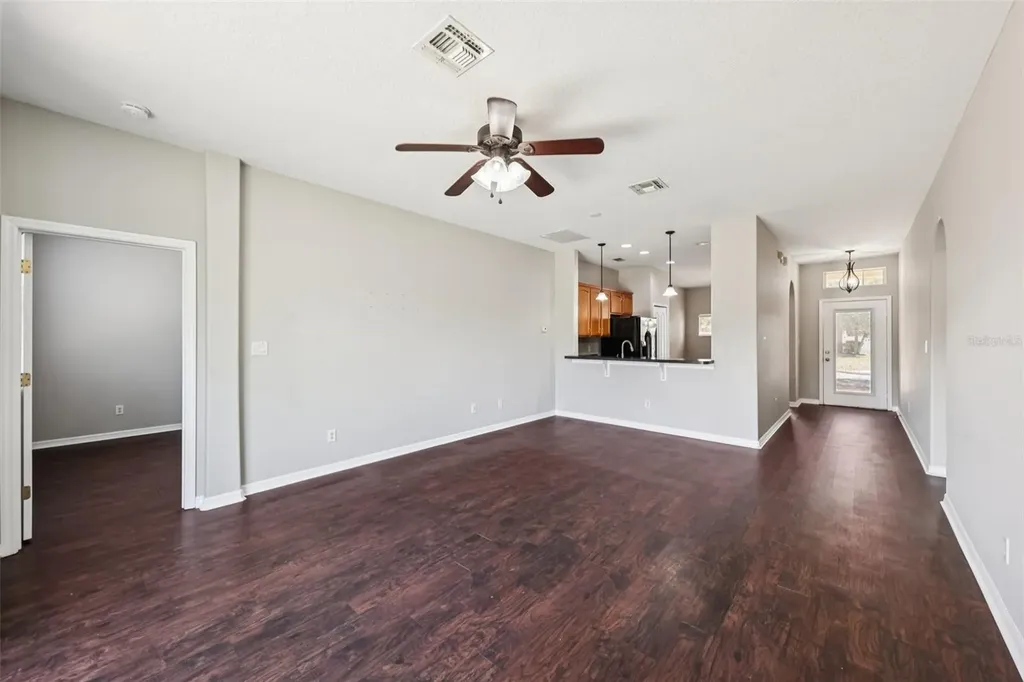 12829 Scout Court Grand Island FL 32735