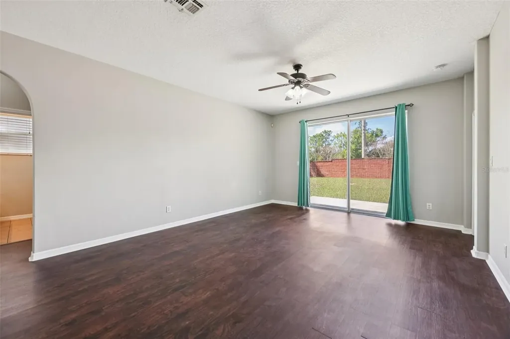 12829 Scout Court Grand Island FL 32735