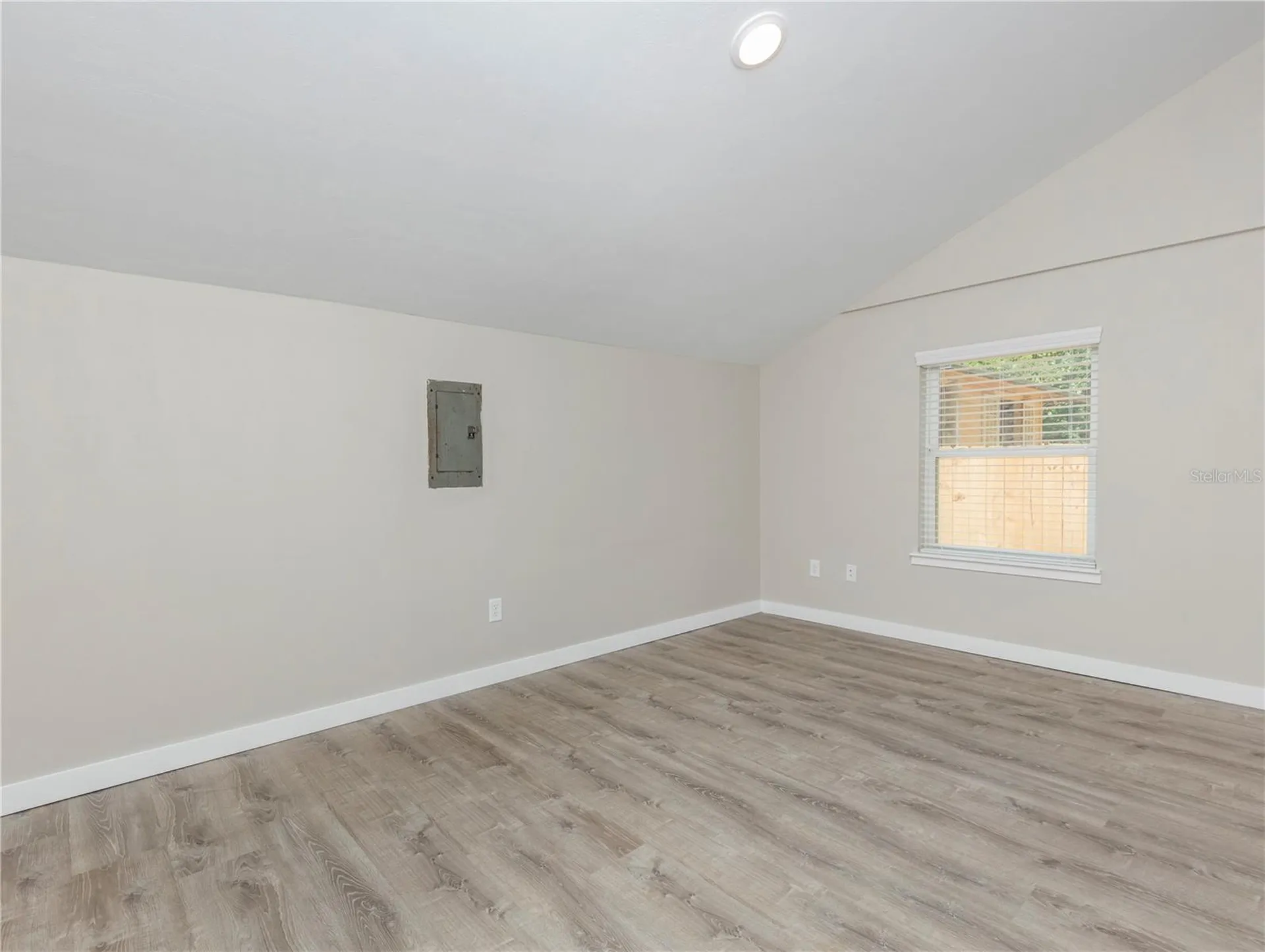221/223 SE 9th Street Gainesville FL 32601