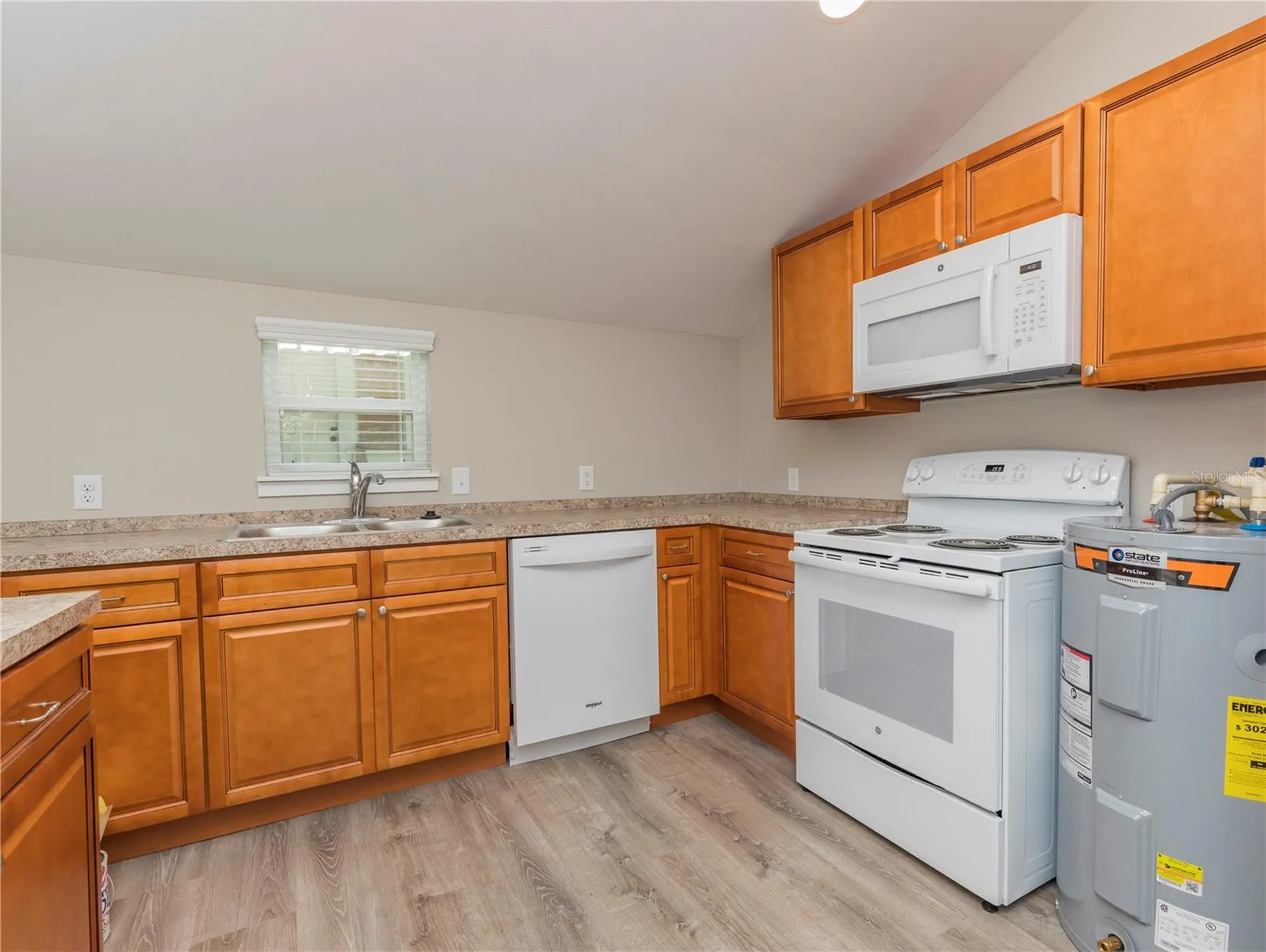 221/223 SE 9th Street Gainesville FL 32601