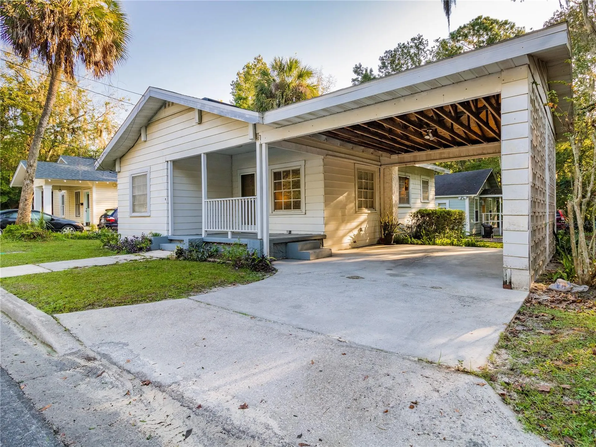 221/223 SE 9th Street Gainesville FL 32601