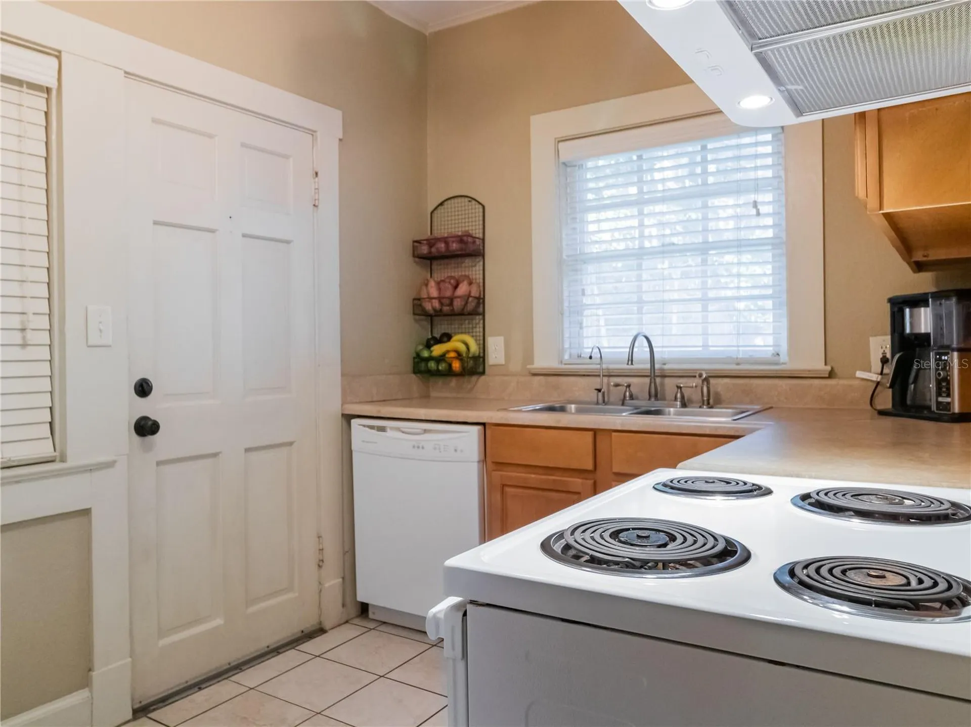 221/223 SE 9th Street Gainesville FL 32601