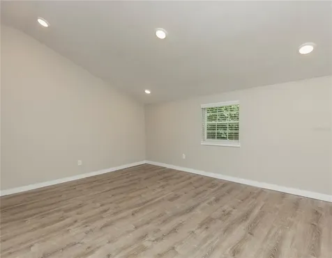 221/223 SE 9th Street Gainesville FL 32601