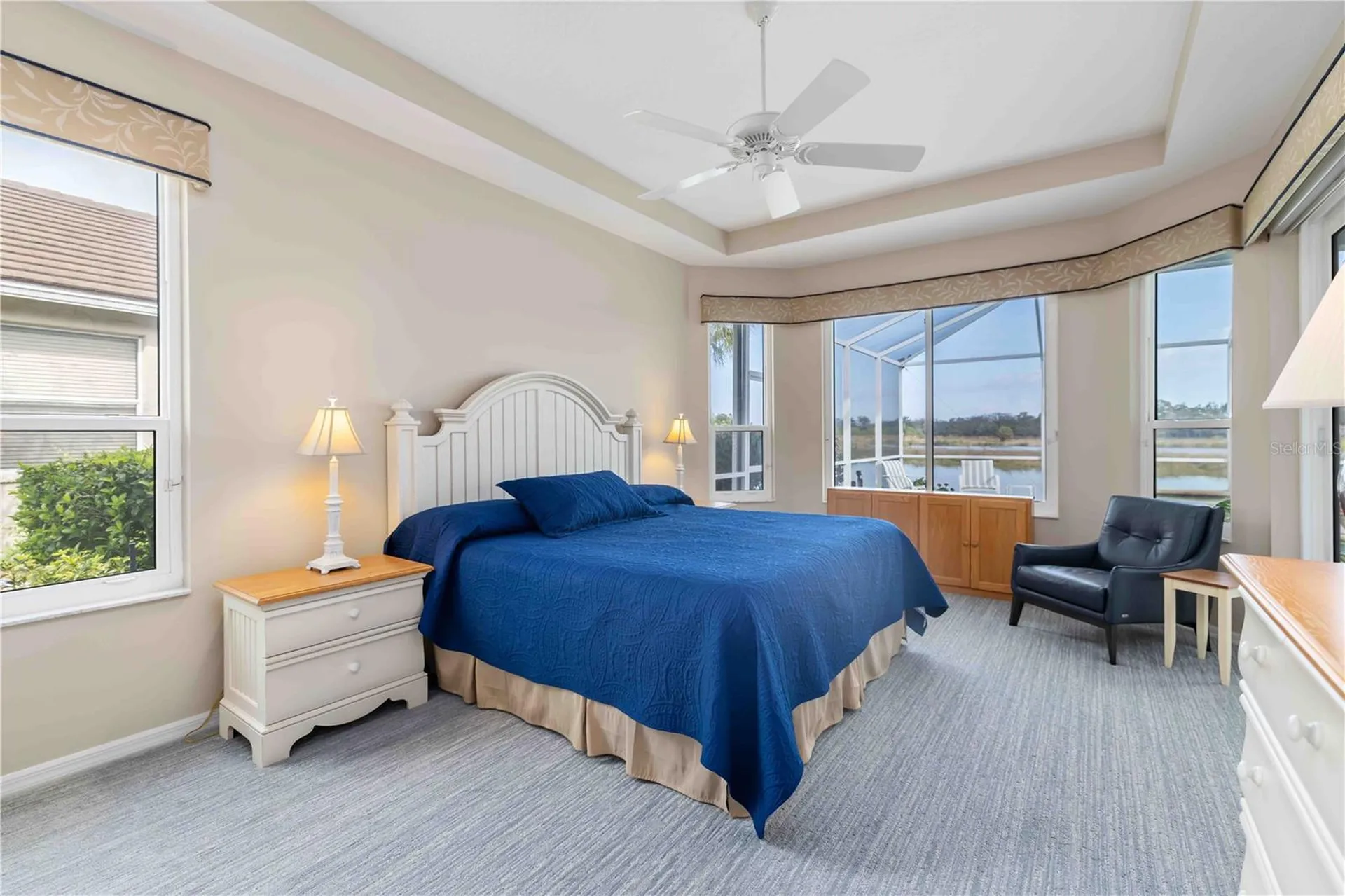 5149 Far Oak Circle Sarasota FL 34238
