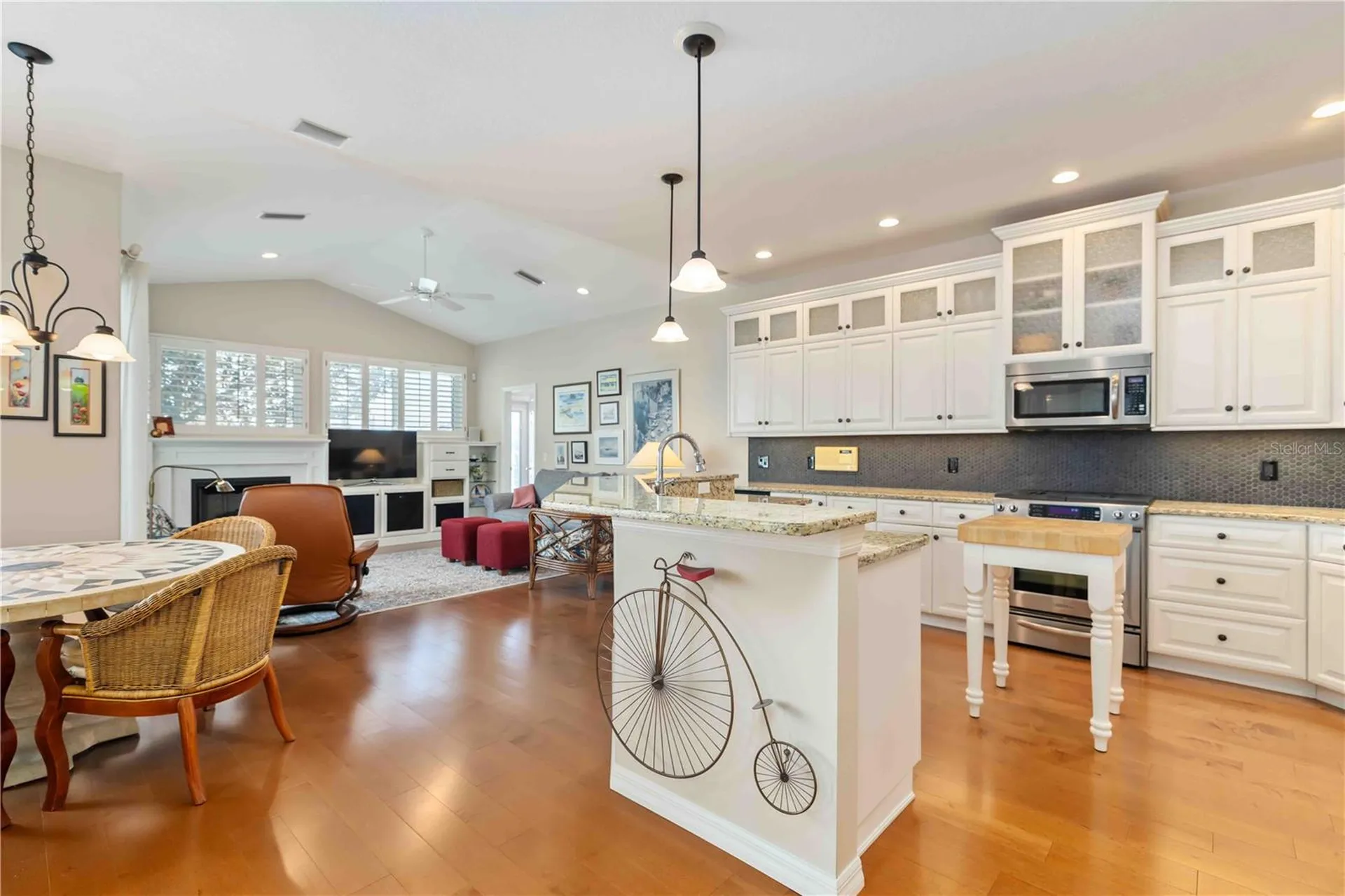 5149 Far Oak Circle Sarasota FL 34238