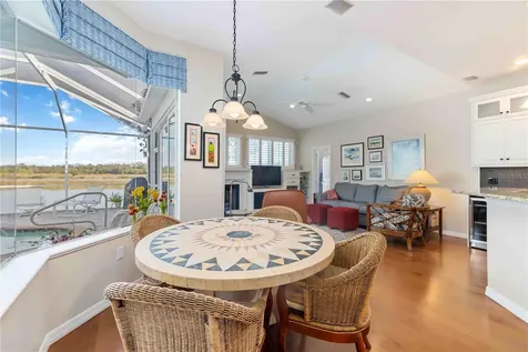 5149 Far Oak Circle Sarasota FL 34238