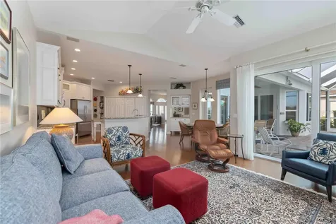 5149 Far Oak Circle Sarasota FL 34238
