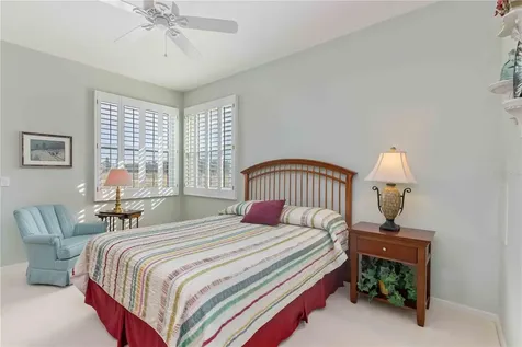 5149 Far Oak Circle Sarasota FL 34238