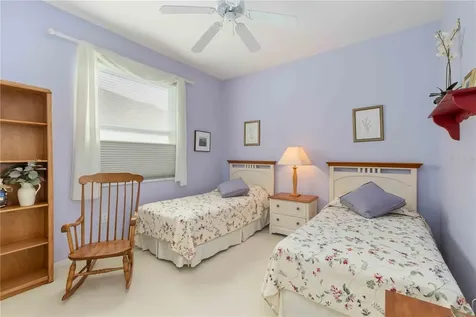 5149 Far Oak Circle Sarasota FL 34238