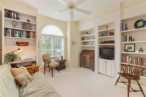 5149 Far Oak Circle Sarasota FL 34238