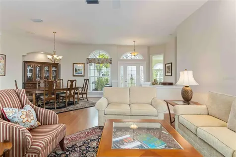 5149 Far Oak Circle Sarasota FL 34238