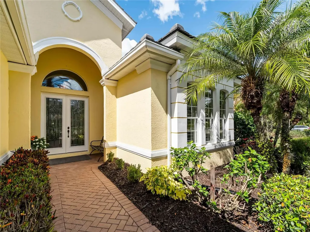8316 Abingdon Court Bradenton FL 34201