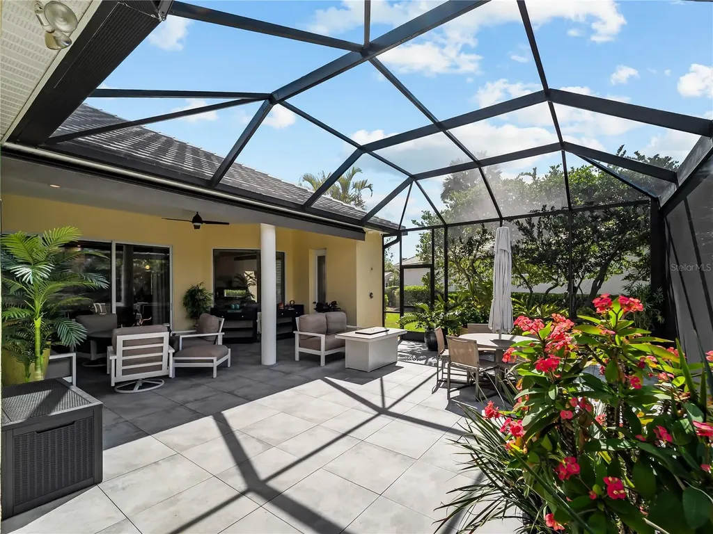 8316 Abingdon Court Bradenton FL 34201