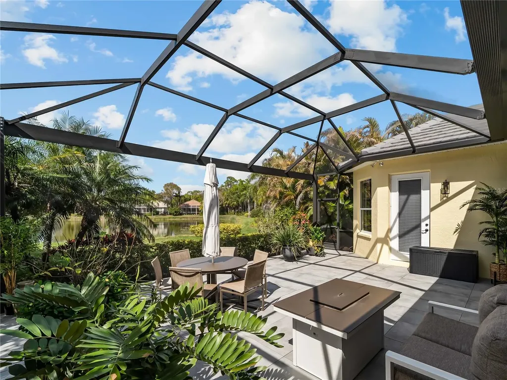8316 Abingdon Court Bradenton FL 34201