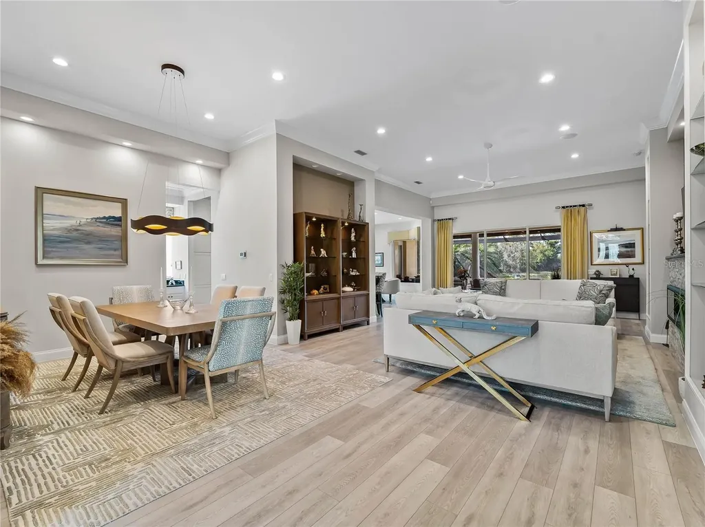 8316 Abingdon Court Bradenton FL 34201