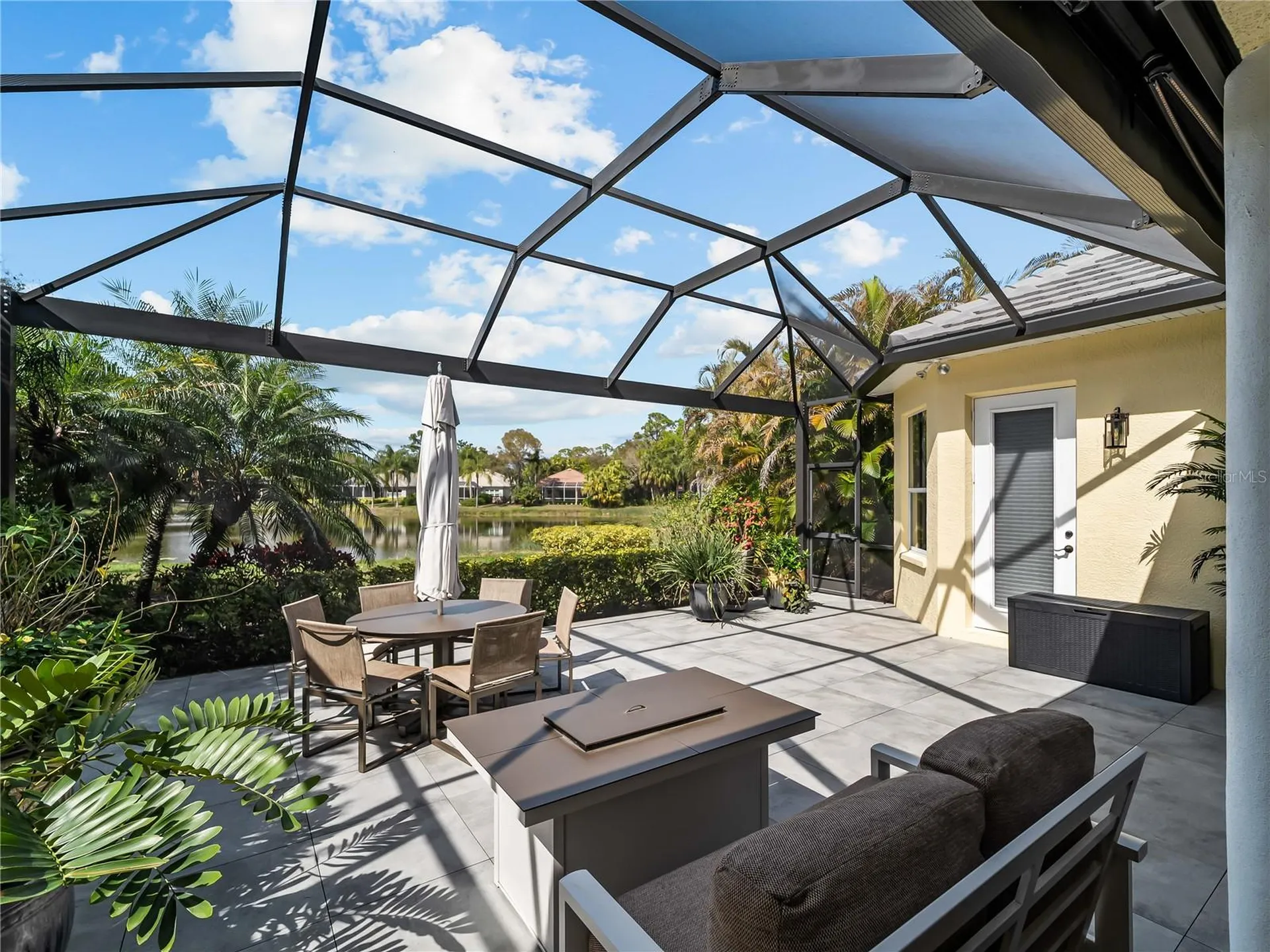 8316 Abingdon Court Bradenton FL 34201
