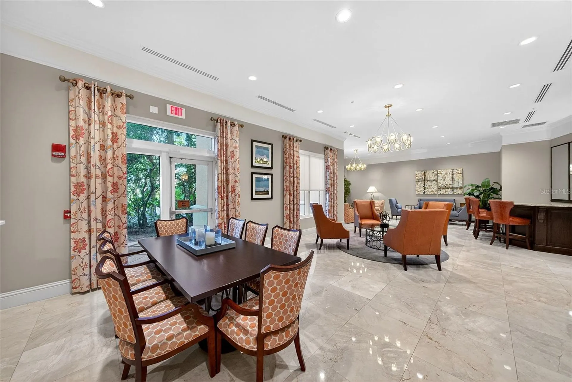 800 N Tamiami Trail Sarasota FL 34236
