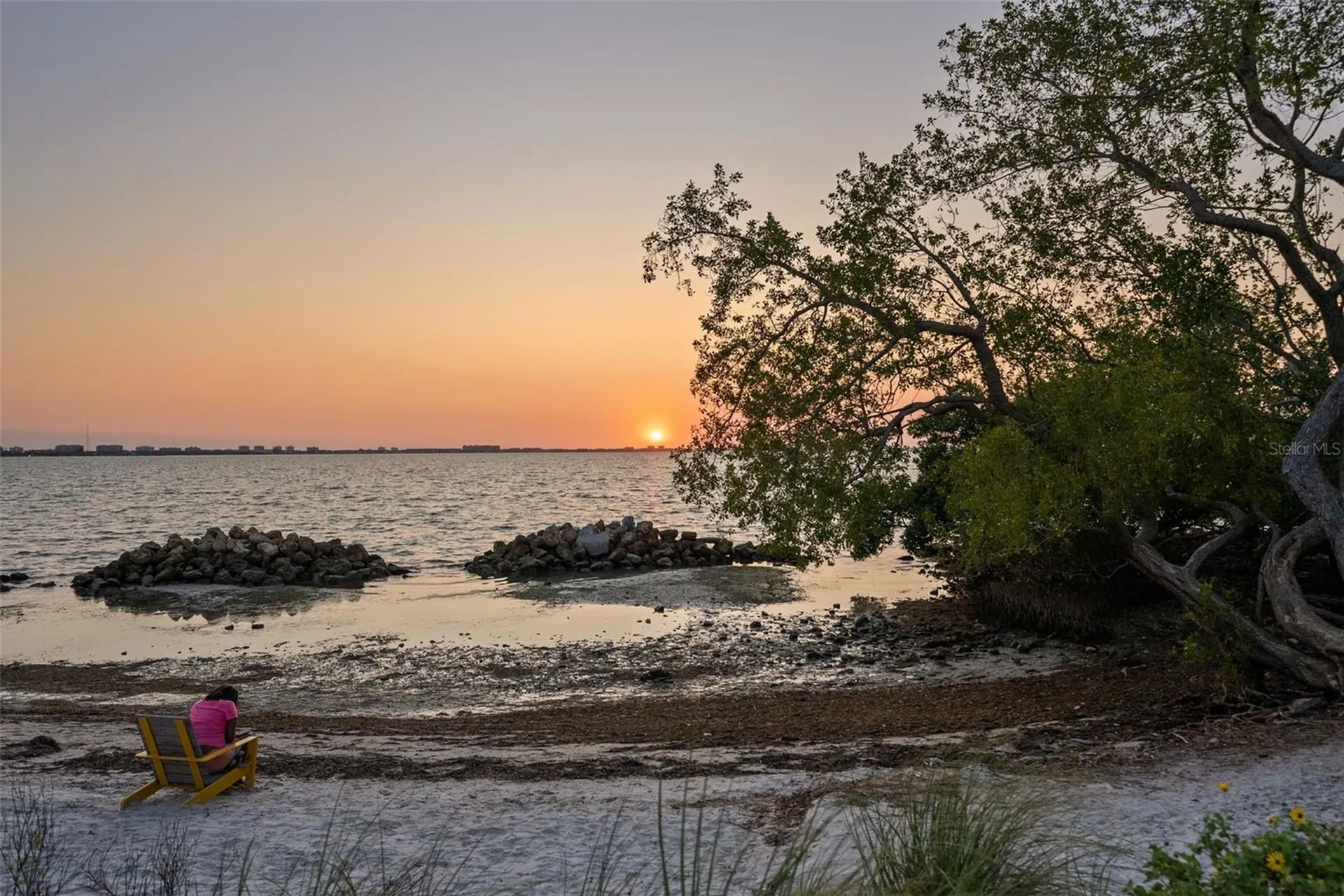 800 N Tamiami Trail Sarasota FL 34236