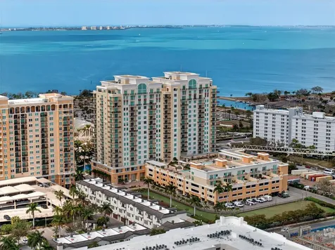 800 N Tamiami Trail Sarasota FL 34236