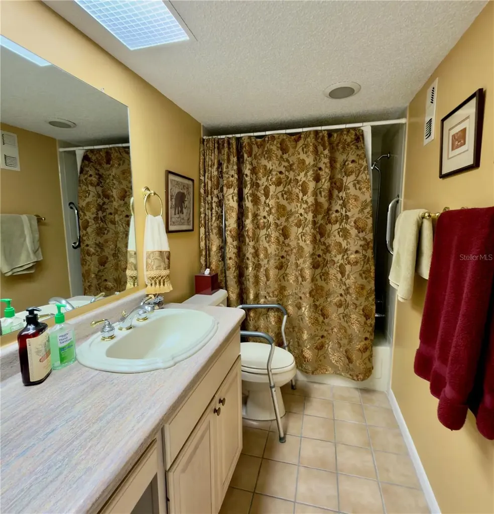 300 Woodette Drive Dunedin FL 34698