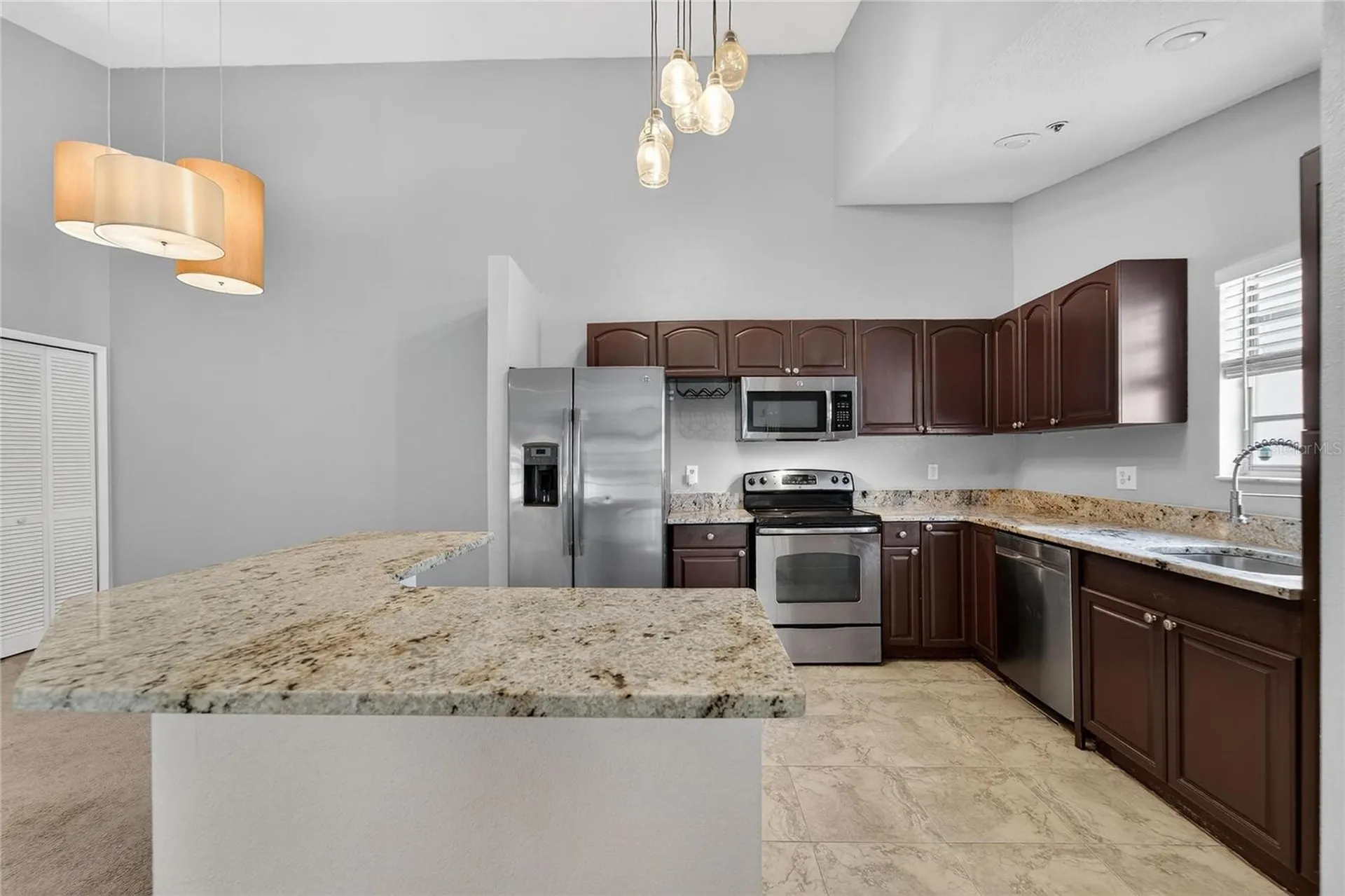 11808 Skylake Place Temple Terrace FL 33617